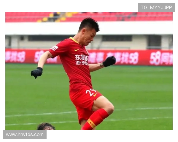 谭龙八年坚守亚泰历经降级与冲超 如今再次随队降级的坚持与告别