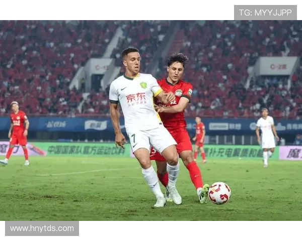 吴少聪纪念足协杯夺冠:很开心来国安第一年就能为冠军做贡献